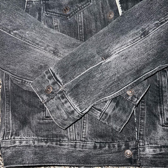 Levi’s Jacket - Picture 5 of 6